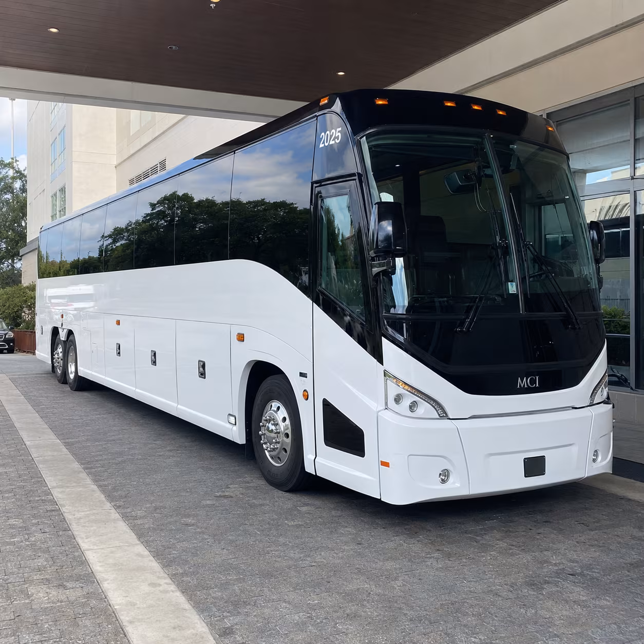 bridgeport 54 passenger charter bus