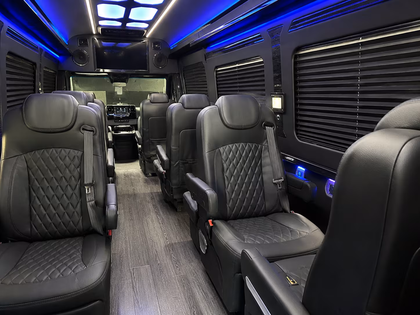 find and book transportation for your next airport transfer 5