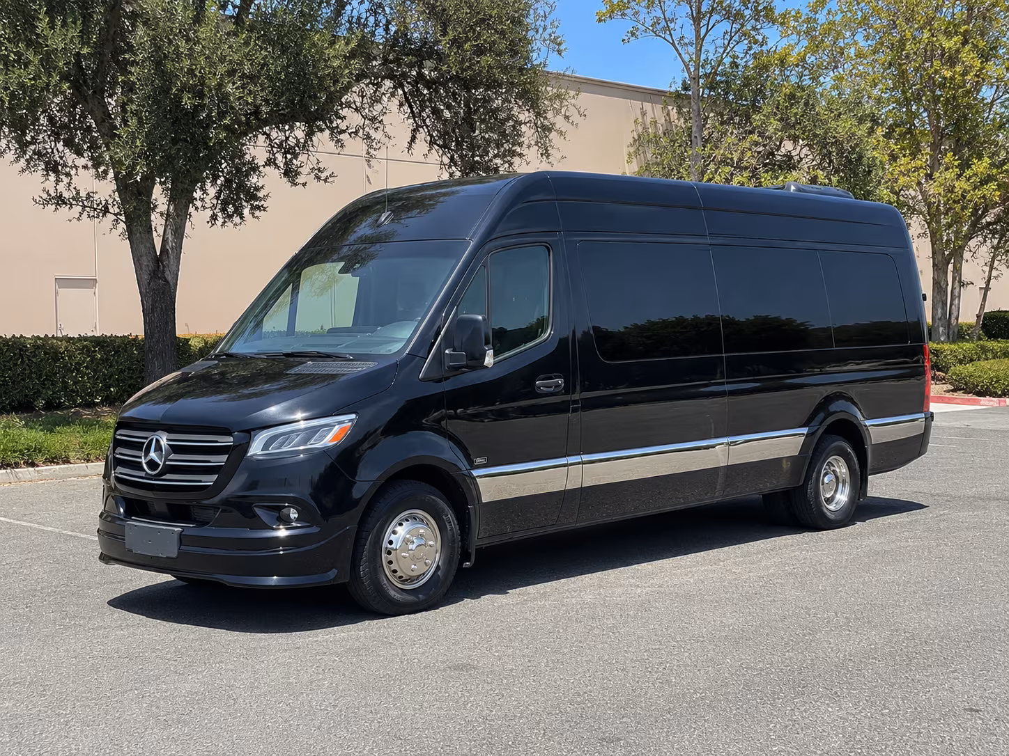find and book transportation for your next wine tour 5